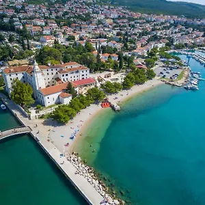Kastel Hotel